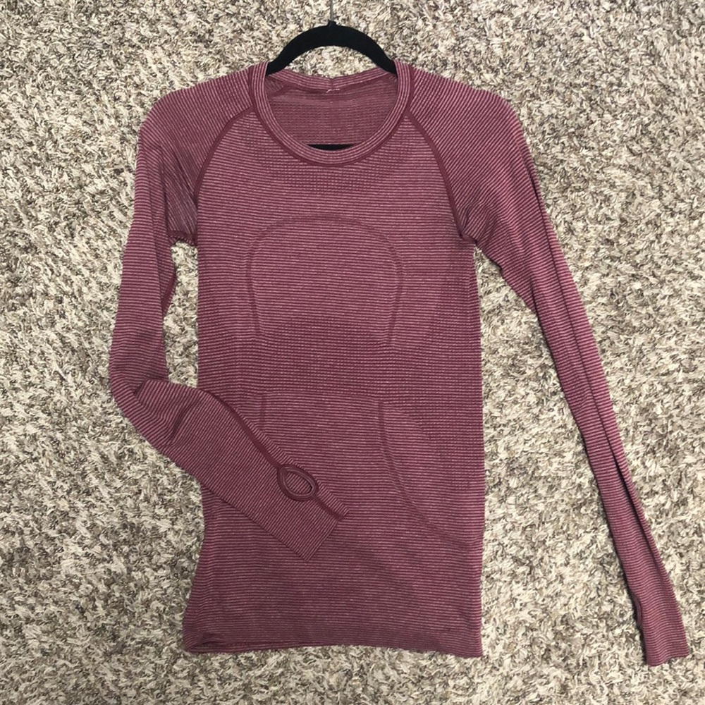 Lululemon long sleeve tech shirt size 4